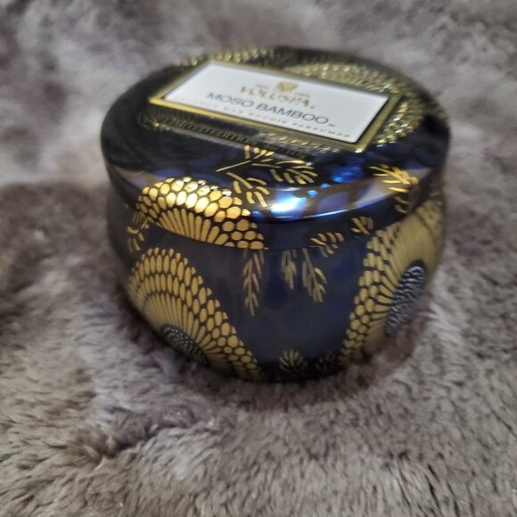 Mini 4 Oz. Voluspa MOSO BAMBOO Limited Edition Tin Coconut Wax Candle - Picture 2 of 6